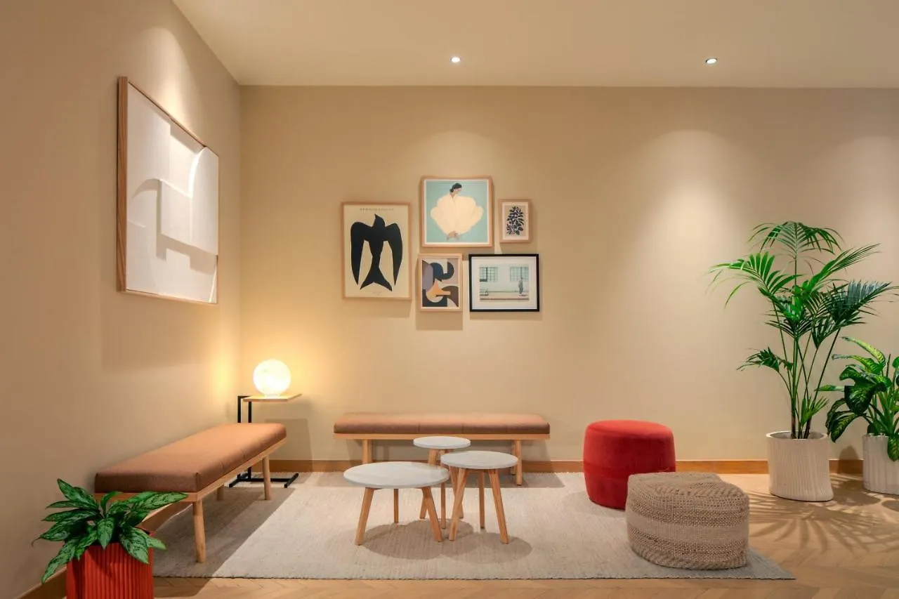 Staybridge Suites Dubai Internet City By Ihg Hotel
