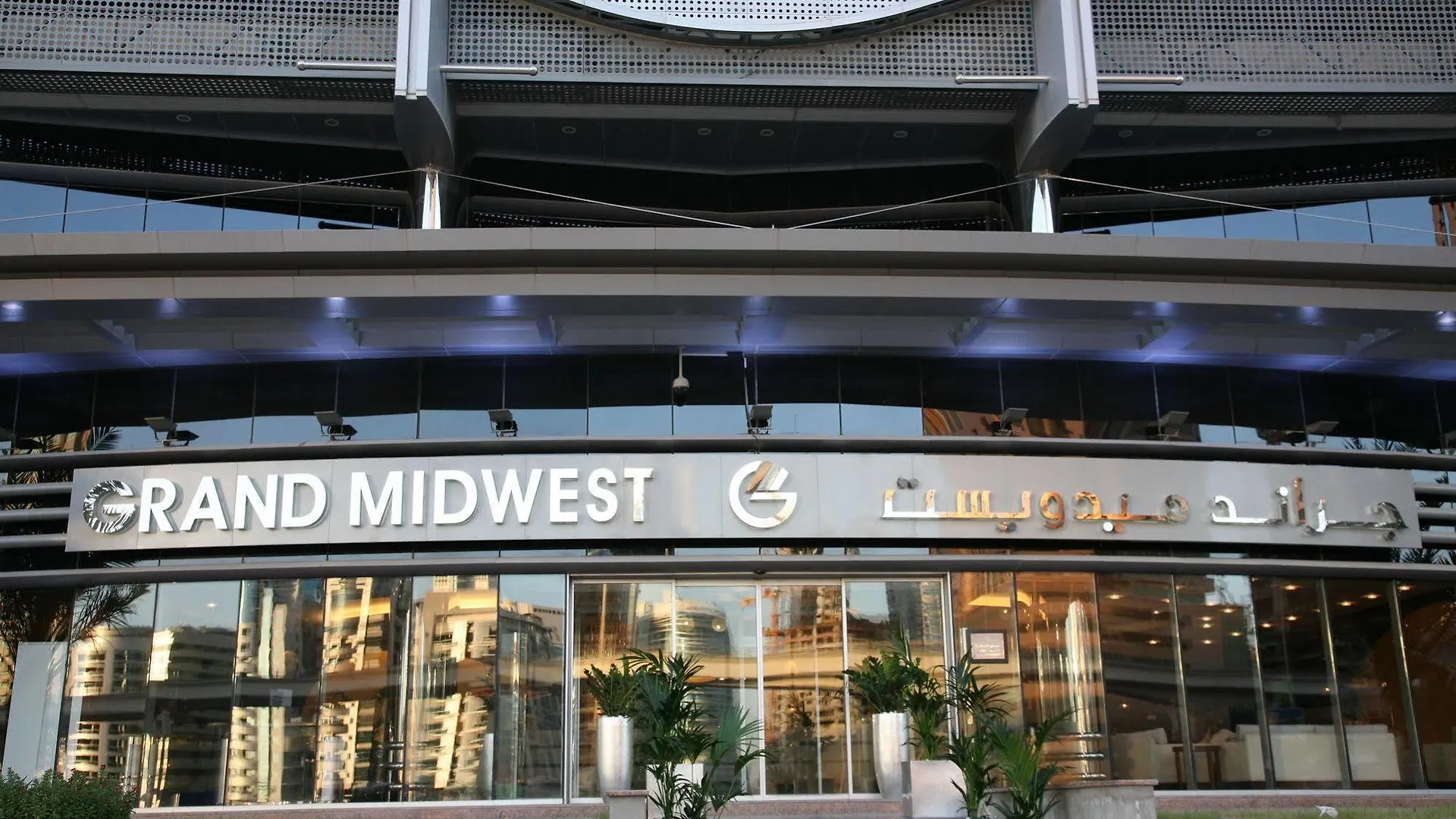 Hotel Staybridge Suites Dubai Internet City By Ihg